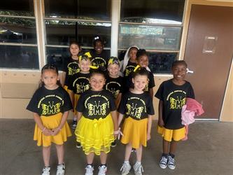 Mariposa Junior Cheer Squad